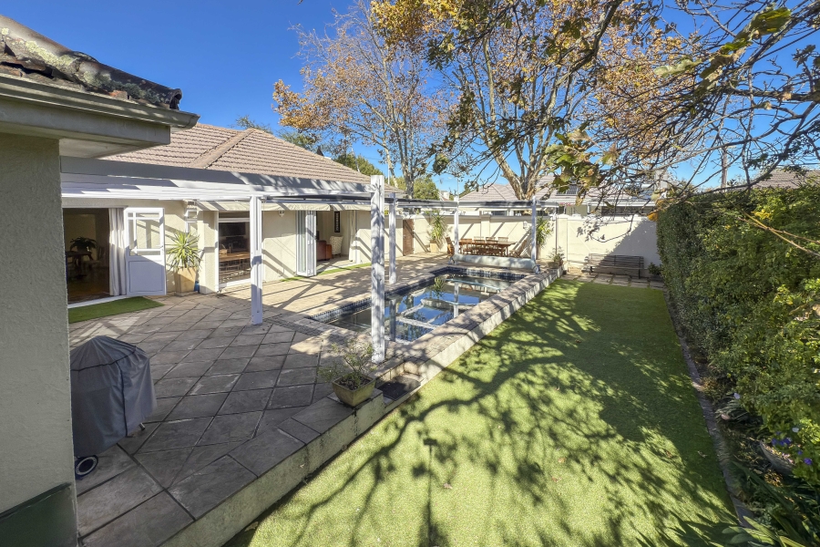 4 Bedroom Property for Sale in Claremont Western Cape